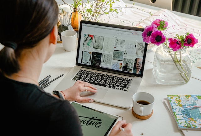 woman-working-on-laptop