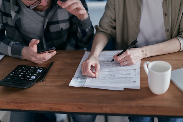 consolidate-your-debt-to-make-it-easier-to-pay-off 