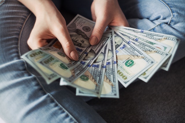 create-budget-to-start-paying-off-your-debts 