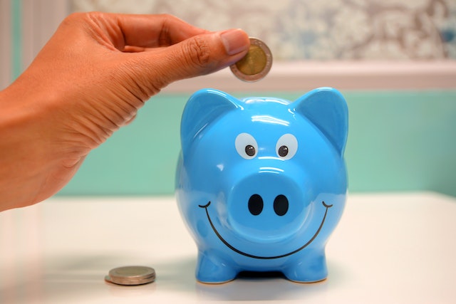 find-ways-to-save-money-for-your-debts 