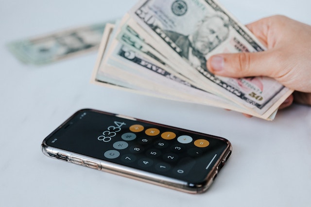 make-a-list-of-debts-to-start-paying-off-your-debts 