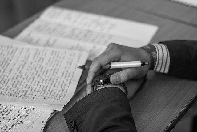 read-between-lines-of-whitepaper-with-crypto-profit-calculator-tool