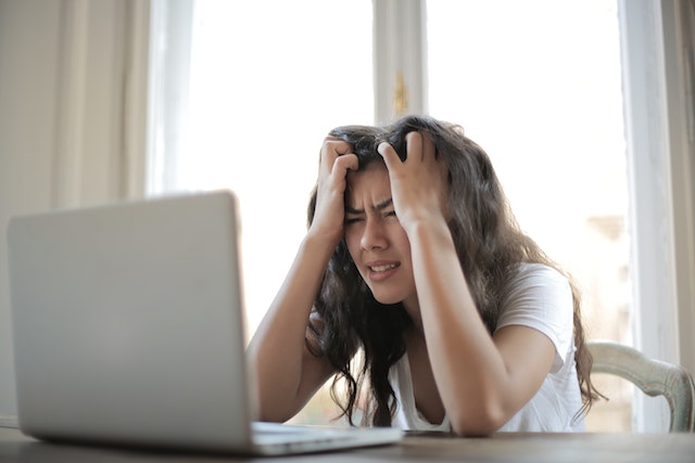 avoid-stress-when-you-fly-to-overcome-jet-lag