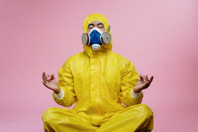 issue-appropriate-ppe-for-safety-of-employees-in-uk-commercial-buildings