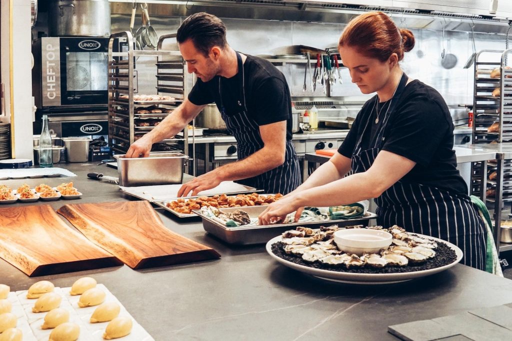 train-your-employees-for-restaurant’s-efficiency