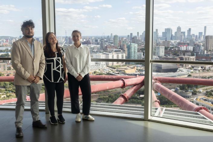 visitors-discounted-access-to-Zip-World-Londons-panoramic-viewing-platform